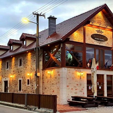 Granarollo Penzion Pizzeria Mlynany Εξωτερικό φωτογραφία
